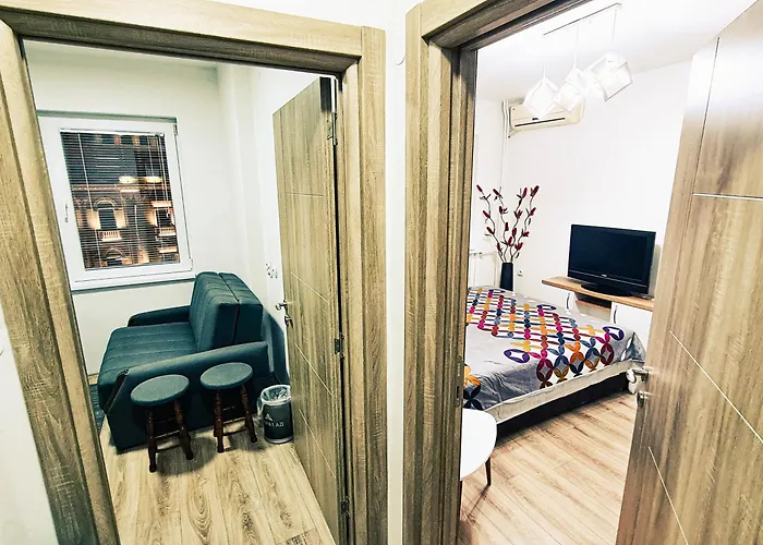Exclusive Apartment Main Square